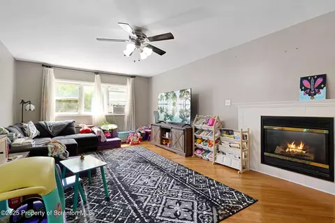 172 Casper St, Old Forge, PA 18518 photo 6