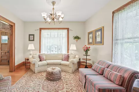 Living - 239 Jackson St, Thompson, PA 18465 photo 1 of 8