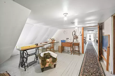 Entry Way - 239 Jackson St, Thompson, PA 18465 photo 8 of 10