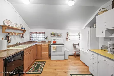 Kitchen - 239 Jackson St, Thompson, PA 18465 photo 4 of 4
