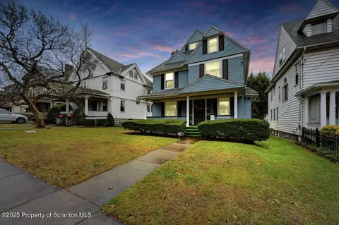 1008 Sunset St, Scranton, PA 18509