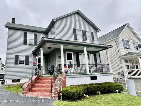 158 Brick St, Throop, PA 18512