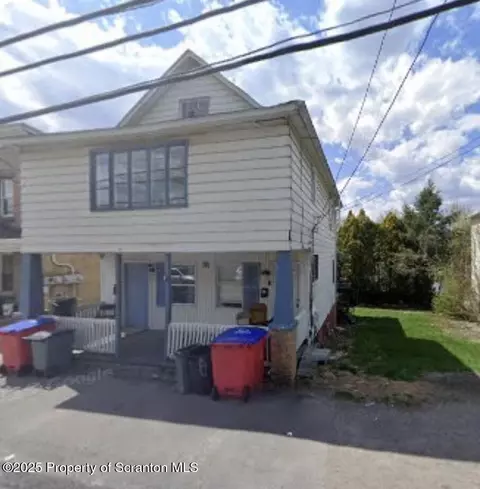 55 Belmont St, Carbondale, PA 18407