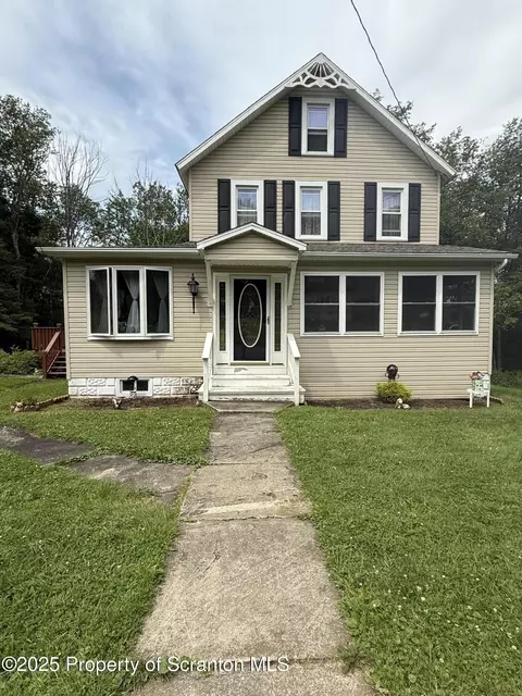 433 Lehigh Rd, Covington Twp, PA 18424