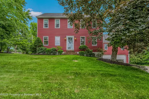826 Fairview Rd, South Abington, PA 18411