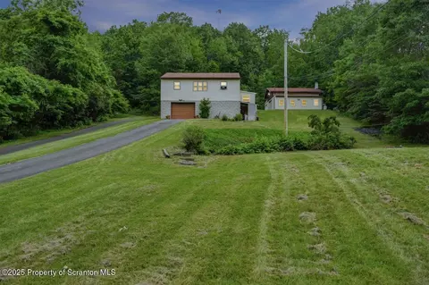 630 Morgan Hwy, Clarks Summit, PA 18411