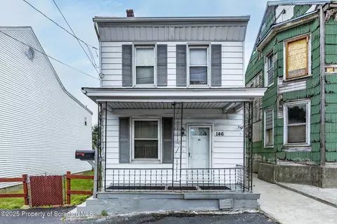 146 S Balliet St, Frackville, PA 17931