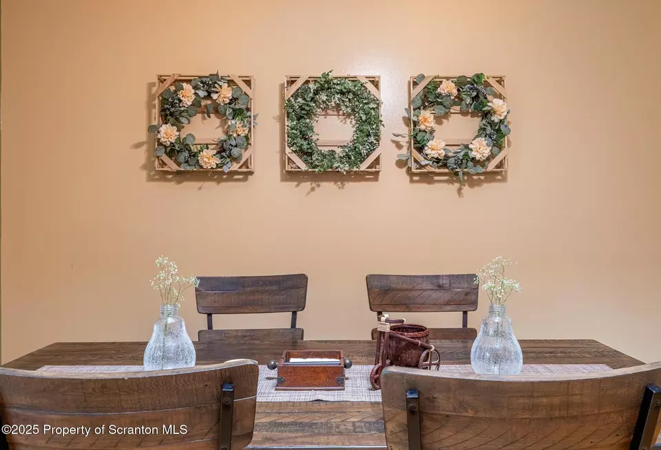 Dining - 257 Somerset Dr, East Stroudsburg, PA 18301 photo 3 of 3