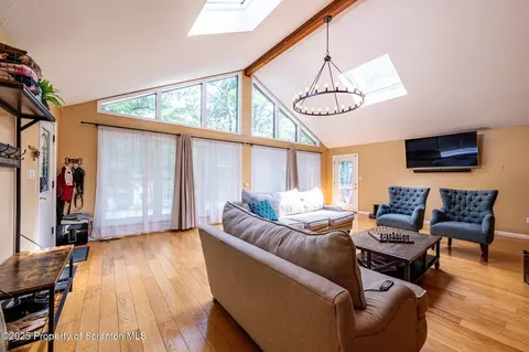 Living - 257 Somerset Dr, East Stroudsburg, PA 18301 photo 1 of 1