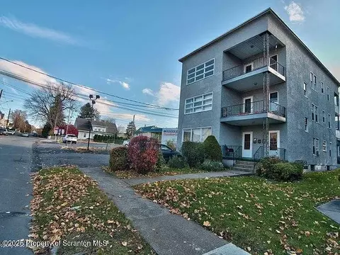 116 Cherry St, Dunmore, PA 18512