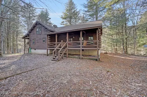 236 Pine Grove Rd, Thornhurst, PA 18424