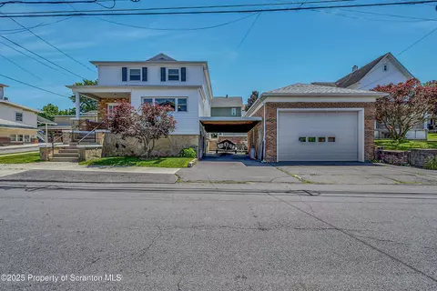 201 Franklin St, Dunmore, PA 18512