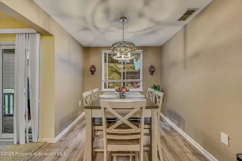 Dining - 1504 Summit Pt, Scranton, PA 18508 photo 1 of 1