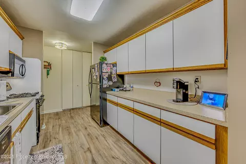 Kitchen - 1504 Summit Pt, Scranton, PA 18508 photo 4 of 4