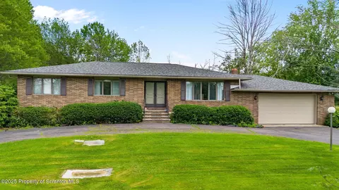 32 Christy Ln, Scott Twp, PA 18447