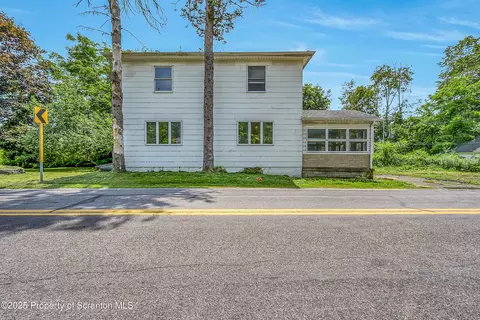 1335 Gravel Pond Rd, Clarks Summit, PA 18411