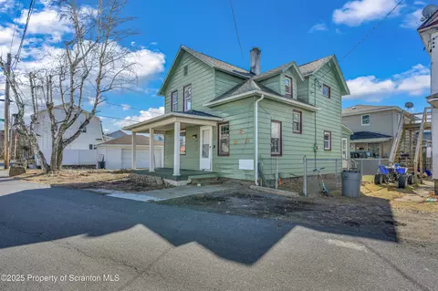 319 Union, Peckville, PA 18452