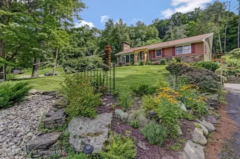 424 N Turnpike Rd, Dalton, PA 18414