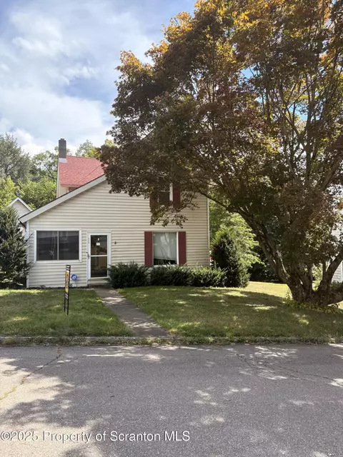 113 Franklin St, Laceyville, PA 18623