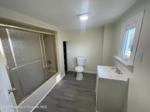 116 Wright St, Duryea, PA 18642 photo 9
