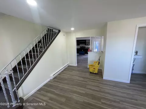 116 Wright St, Duryea, PA 18642 photo 2