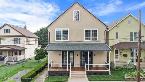 737 Spring St, Avoca, PA 18641