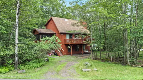157 Boulder Rd, Lake Ariel, PA 18436