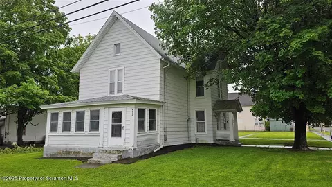 4630 Dubois St, Hallstead, PA 18822