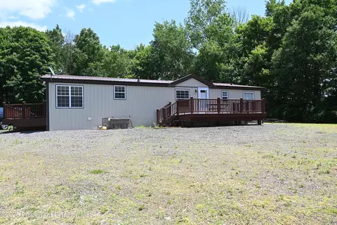 816 Hall Rd, New Milford, PA 18834