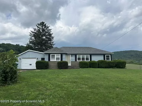 3018 Main St, Clarks Summit, PA 18411