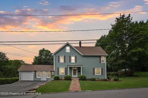 415 Clark Ave, Clarks Summit, PA 18411