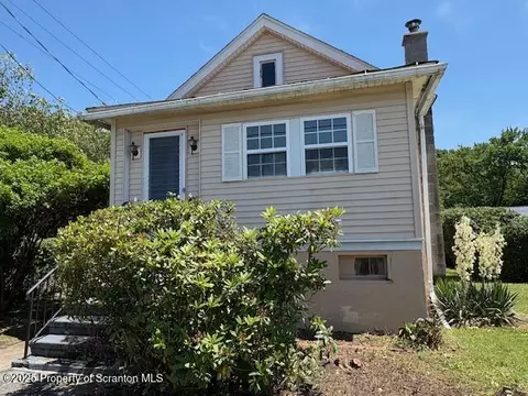 456 River St, Dickson City, PA 18519