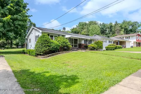 1146 Bennett St, Old Forge, PA 18518