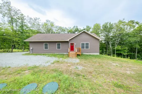209 Victory Ln, Dalton, PA 18414