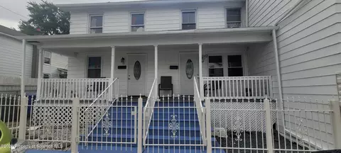 61-63 Pierce St, Plymouth, PA 18651