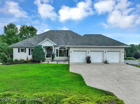 106 Beech Ln, Elmhurst Township, PA 18444