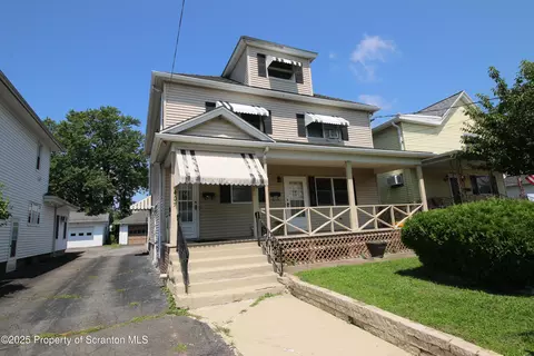 407 Boyle St, Dunmore, PA 18512