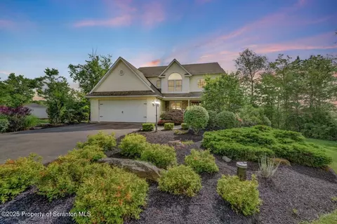 6 Cartel Ln, Spring Brook, PA 18444