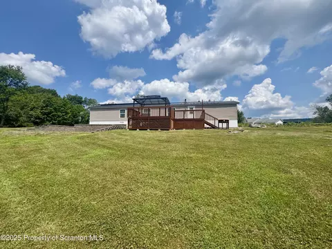 5905 State Route 171, Union Dale, PA 18470