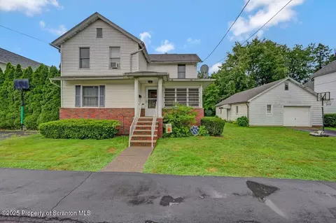 146 Hudson St, Jessup, PA 18434