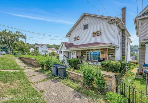 638 Pear St, Scranton, PA 18505
