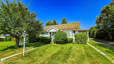 205 Carter St, Old Forge, PA 18518