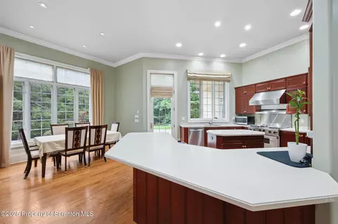 Kitchen - 6 Kipling Dr, Moosic, PA 18507 photo 5 of 5