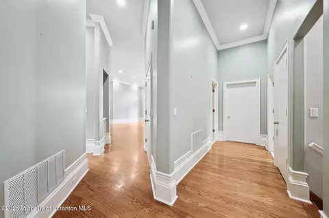 Entry Way - 6 Kipling Dr, Moosic, PA 18507 photo 1 of 1