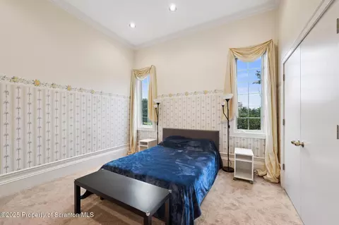Bedroom - 6 Kipling Dr, Moosic, PA 18507 photo 6 of 9