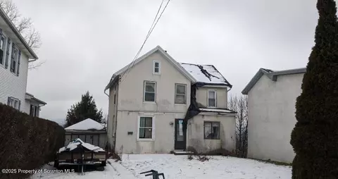 1109 N Irving Ave, Dunmore, PA 18510
