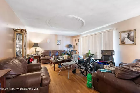 Living - 915 Johns Dr, Moosic, PA 18507 photo 1 of 1