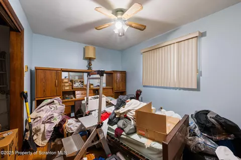 Bedroom - 915 Johns Dr, Moosic, PA 18507 photo 2 of 3