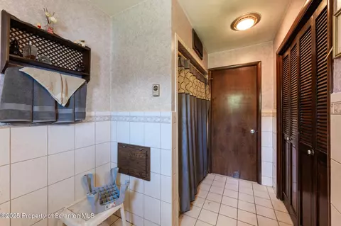 Bath - 915 Johns Dr, Moosic, PA 18507 photo 2 of 4