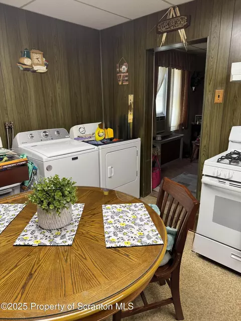 205207 Spring, Scranton, PA 18508 photo 27